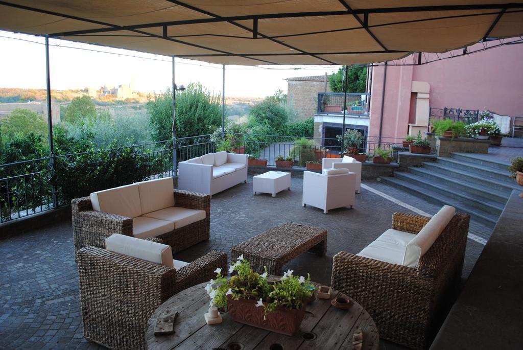 Hotel Tuscania Panoramico Eksteriør bilde